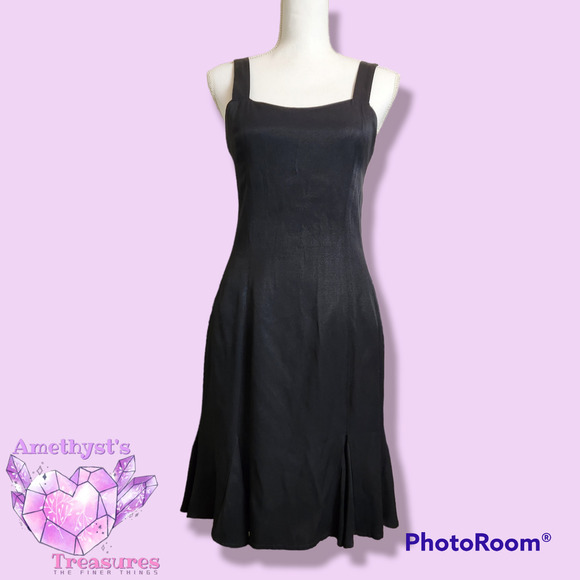 SAELEE Dresses & Skirts - VINTAGE Womens dress 8 rayon drop waist black fairy cottage dark academia